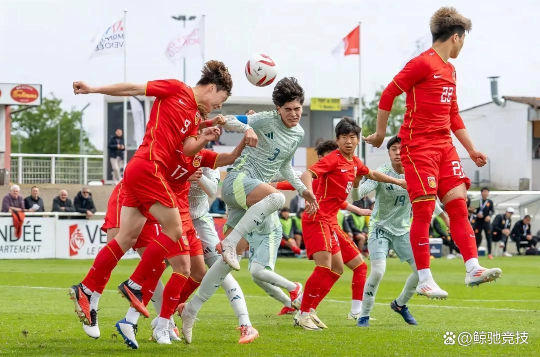 开云体育官网入口-亚洲球队战胜对手，晋级国际锦标赛决赛