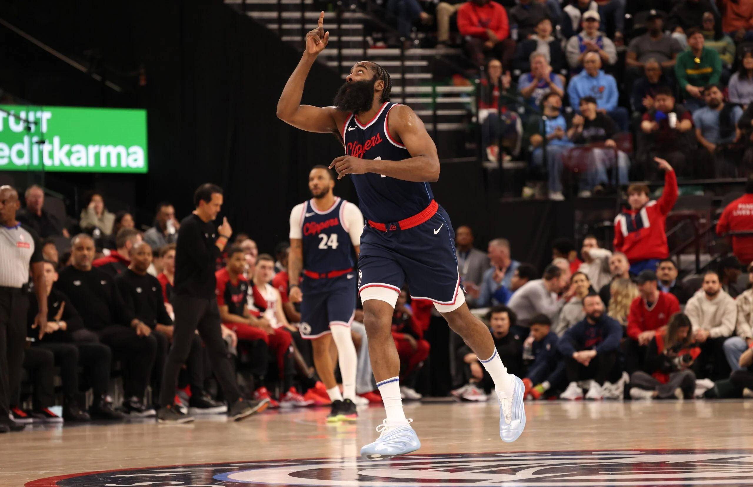 快船遭遇四连败！莱纳德承担主力责任