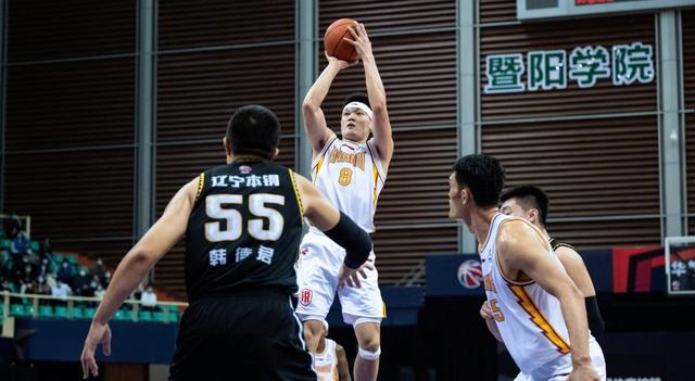 山西男篮战胜对手，积极备战下一场比赛的简单介绍